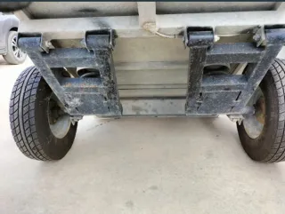 Remolque coche con tapa