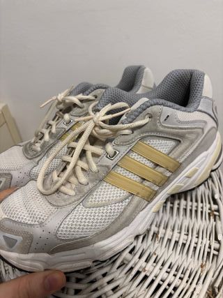 Adidas Response CL Taglia 42 Bianco/Sandalo/Grigio