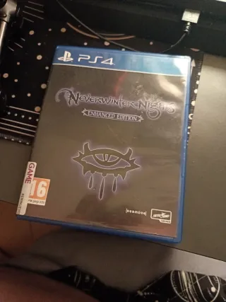 PS4 (PlayStation 4) Negra + Mando y Juegos