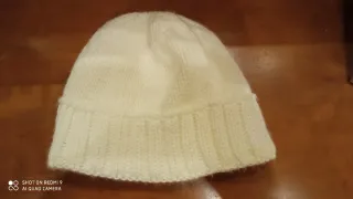 Gorro blanco Decathlon esquí