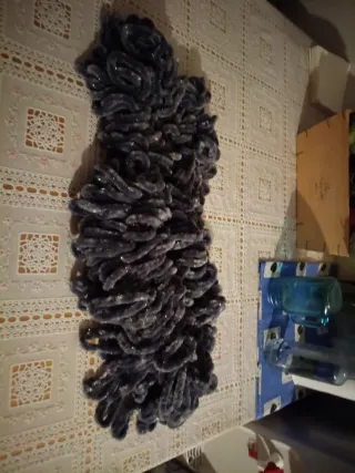 Bufanda gris para fiesta