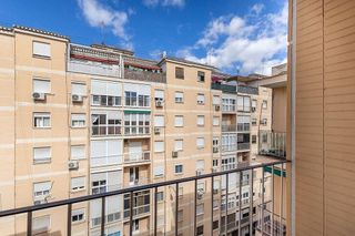 Piso en venta en Camino de Ronda - Rosaleda en Granada