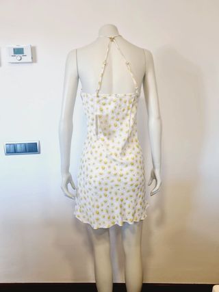 T M Vestido nuevo smiley de Bershka