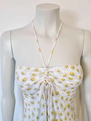 T M Vestido nuevo smiley de Bershka