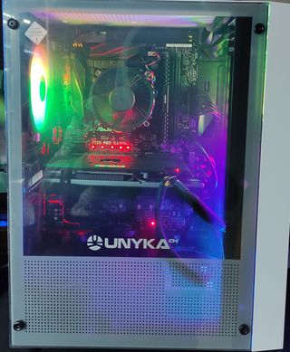 Caja PC UNYKA Blanca con RGB