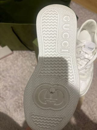 Zapatillas Gucci Blancas y Beige ..