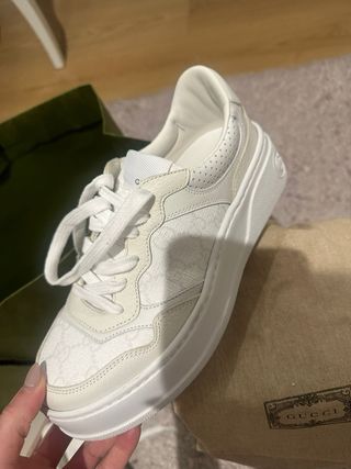 Zapatillas Gucci Blancas y Beige ..