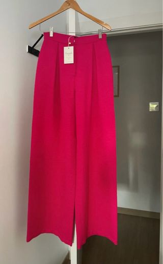 Traje chaqueta y pantalón rosa