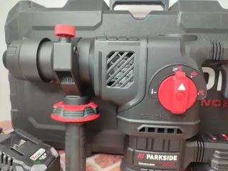 Martillo Percutor + batería 4ah + cargador rápido