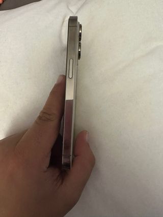 iPhone 14 Pro Oro Impecable