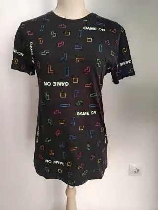 Lote de camisetas de hombres varios modelos.