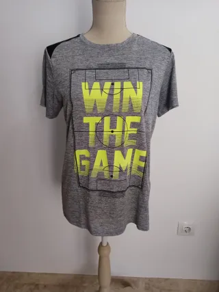 Lote de camisetas de hombres varios modelos.