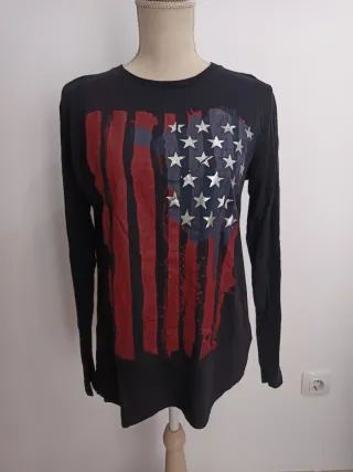 Lote de camisetas de hombres varios modelos.
