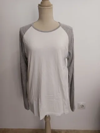 Lote de camisetas de hombres varios modelos.