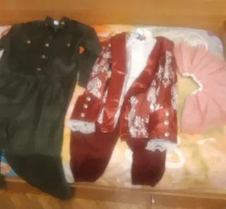 Lote de disfraces varios