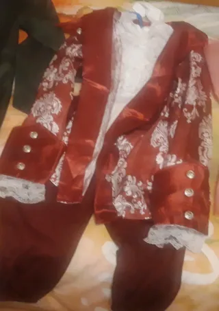 Lote de disfraces varios