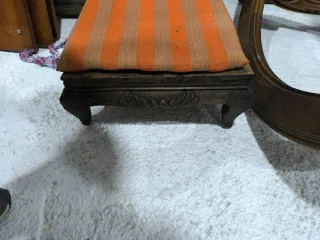 Reclinatorio antiguo madera y tela