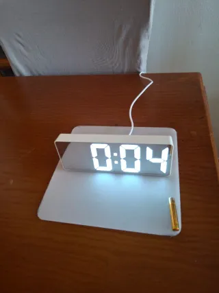 Despertador Digital Blanco