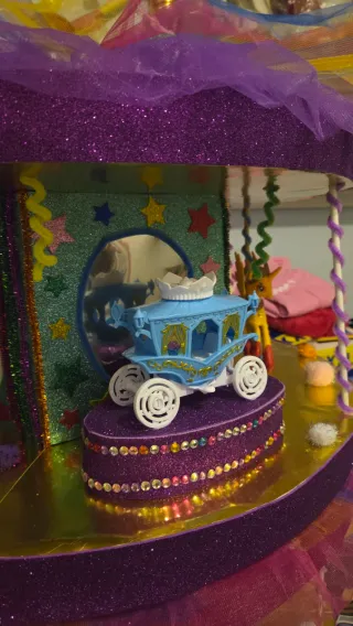 Disfraz Carrusel Infantil Hecho a Mano