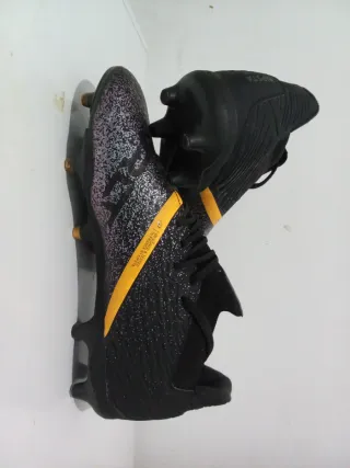 Botas de fútbol Kipsta Negras Talla 42