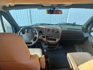 Autocaravana cappuccino mobilvetta Icaro s10