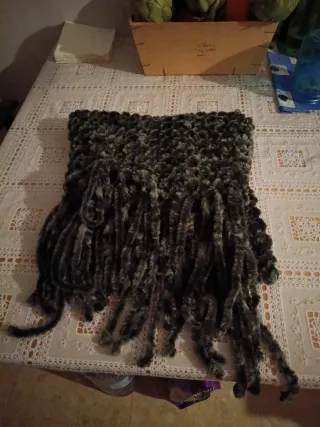 Fular de fiesta gris y verde