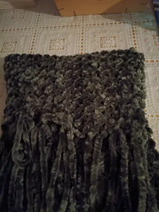 Fular de fiesta gris y verde