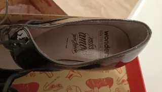 Zapatos charol Wonders negros talla 37
