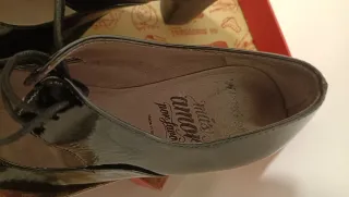 Zapatos charol Wonders negros talla 37