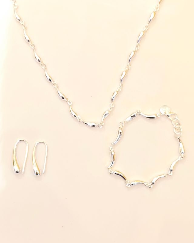 Conjunto Plata S925: Collar, Pulsera y Pendientes
