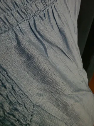 Mono azul con fruncido