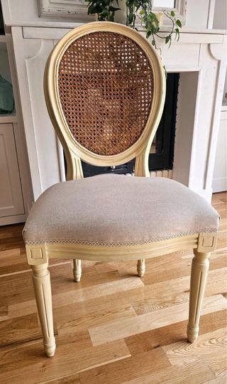 Silla Isabelina Tapizada y Ratán