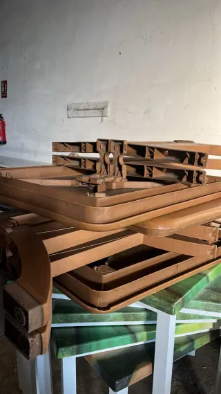 Mesa Plegable Plástico Marrón