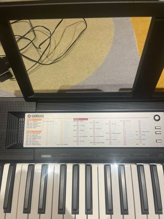 Teclado Electrónico Yamaha F50