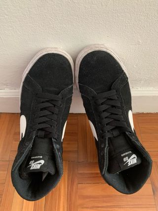 NIKE SB BLAZER MID NEGRAS