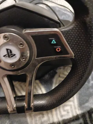 Volante PS4 PlayStation Usado