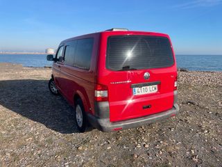 Volkswagen Transporter T5 2005 camperizada.
