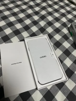 Oppo Find X9 Pro Grigio/Argento