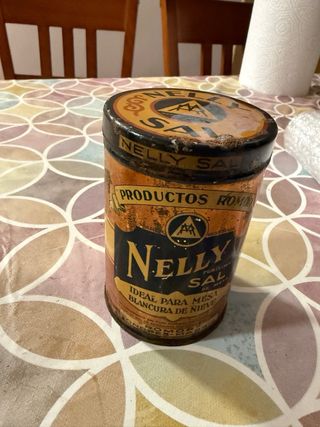 Lata antigua NELLY SAI