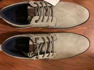 Zapatos de cordones beige/gris talla 42