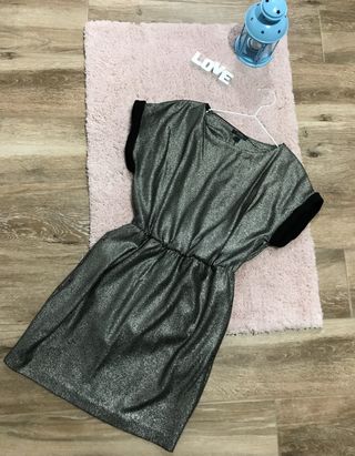 VESTIDO STRADIVARIUS CON CINTURA ELASTICA