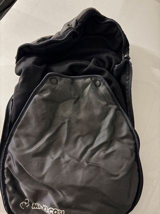 Maxi-Cosi con Isofix e sacco per neonati