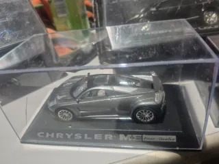 5 maquetas coches 1/43