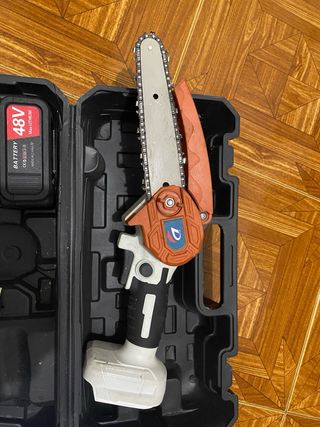 Mini Serra Elétrica com Baterias Negociavel