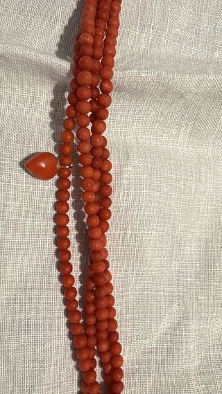 Collar antiguo coral con broche oro