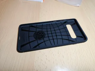 Funda Spigen Galaxy S10+ Rugged Armor Funda mac