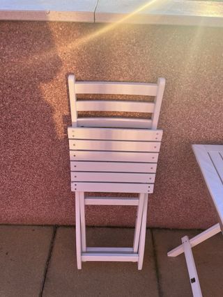 Mesa y 2 Sillas de Terraza, todo es Plegable