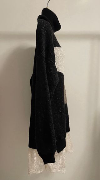 Camisola malha preta com padrão geométrico