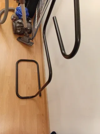 Colgador de ropa de hierro Ikea