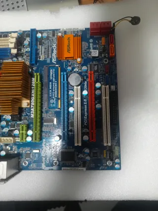 Placa Base AM3 + CPU y disipador AMD